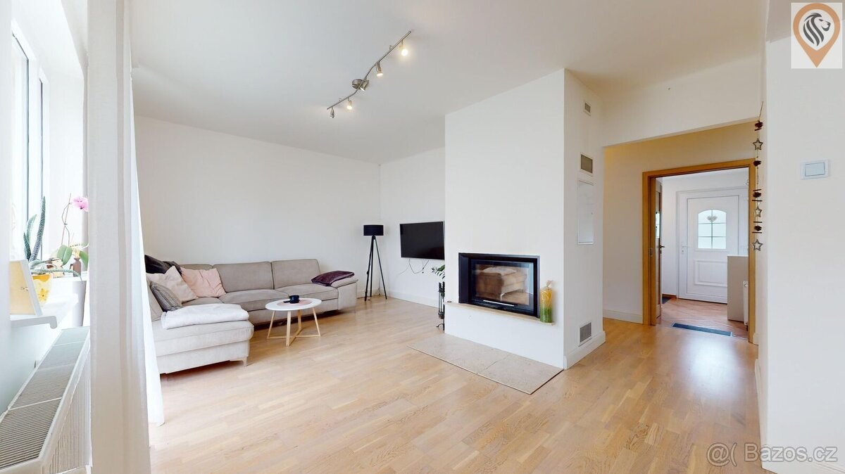 Prodej rodinného řadového domu v Průhonicích - 4