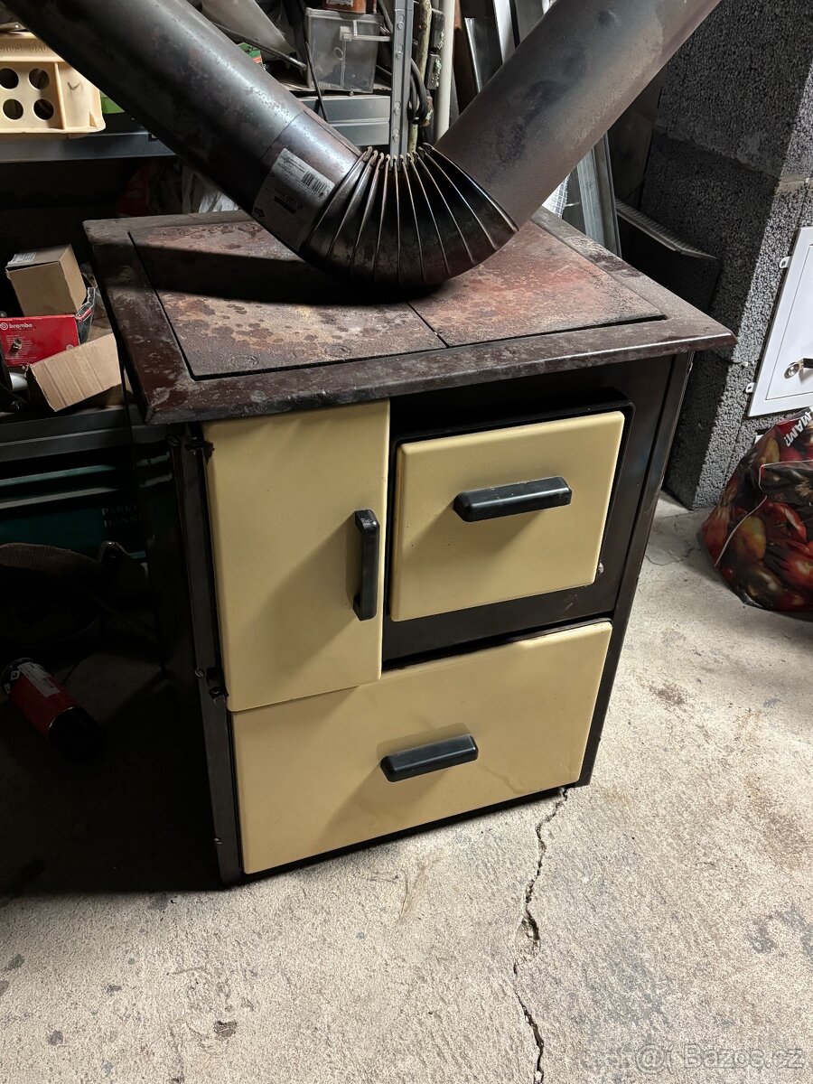 Sporak kamna na dřevo REKREANT - 4