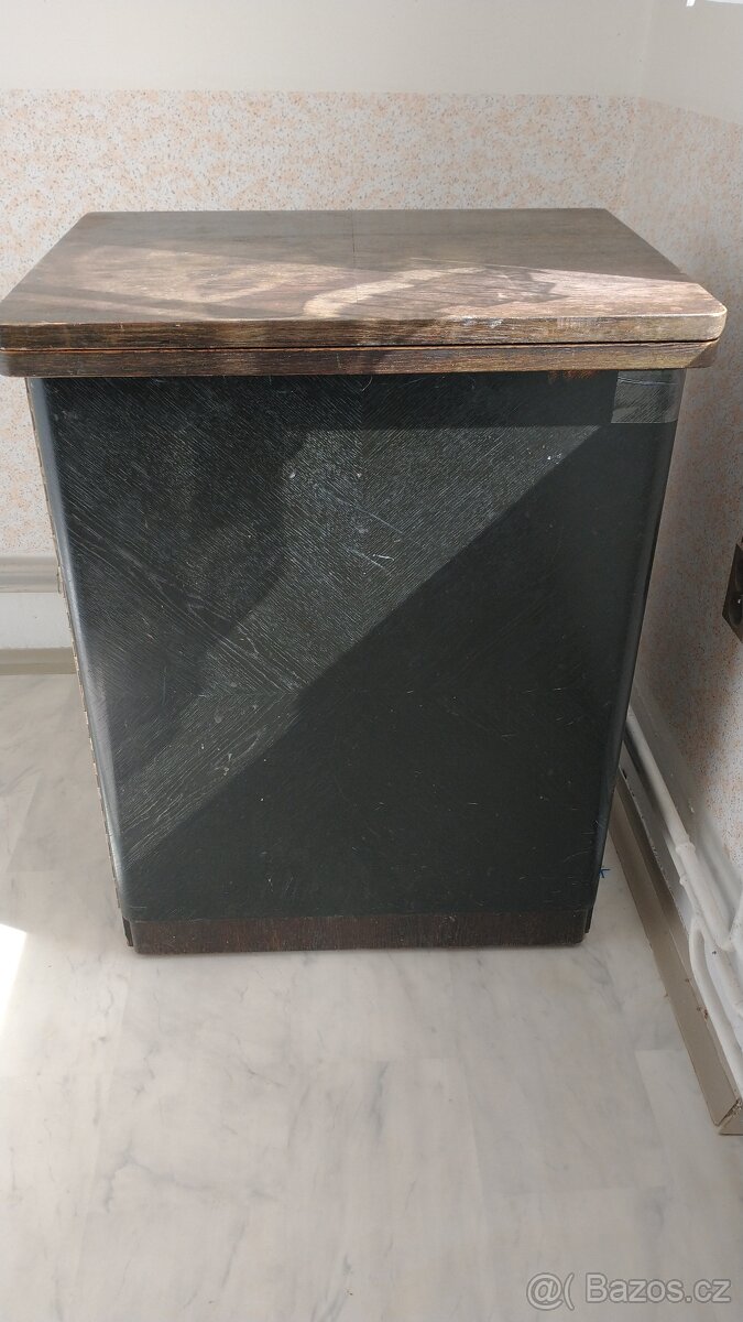 Šicí šlapací stroj - 4