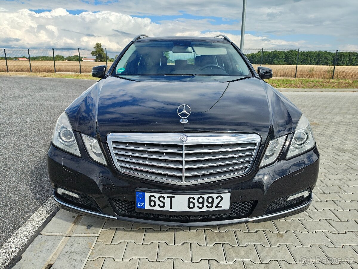 Mercedes-Benz E350 CGI - 4