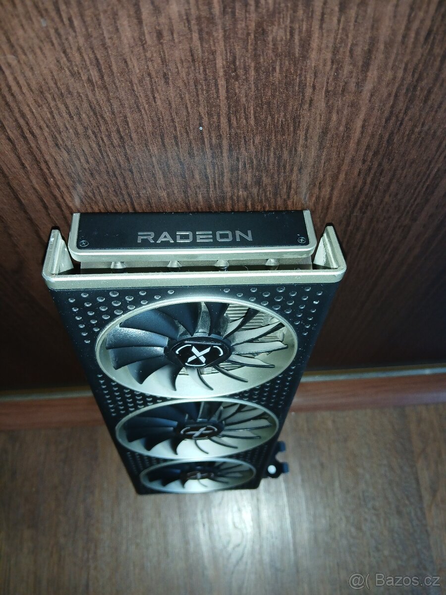 Grafická karta XFX Radeon RX 6700 XT - 4