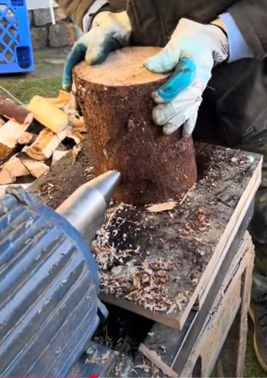 elektromotor např. na štípač dřeva - 4