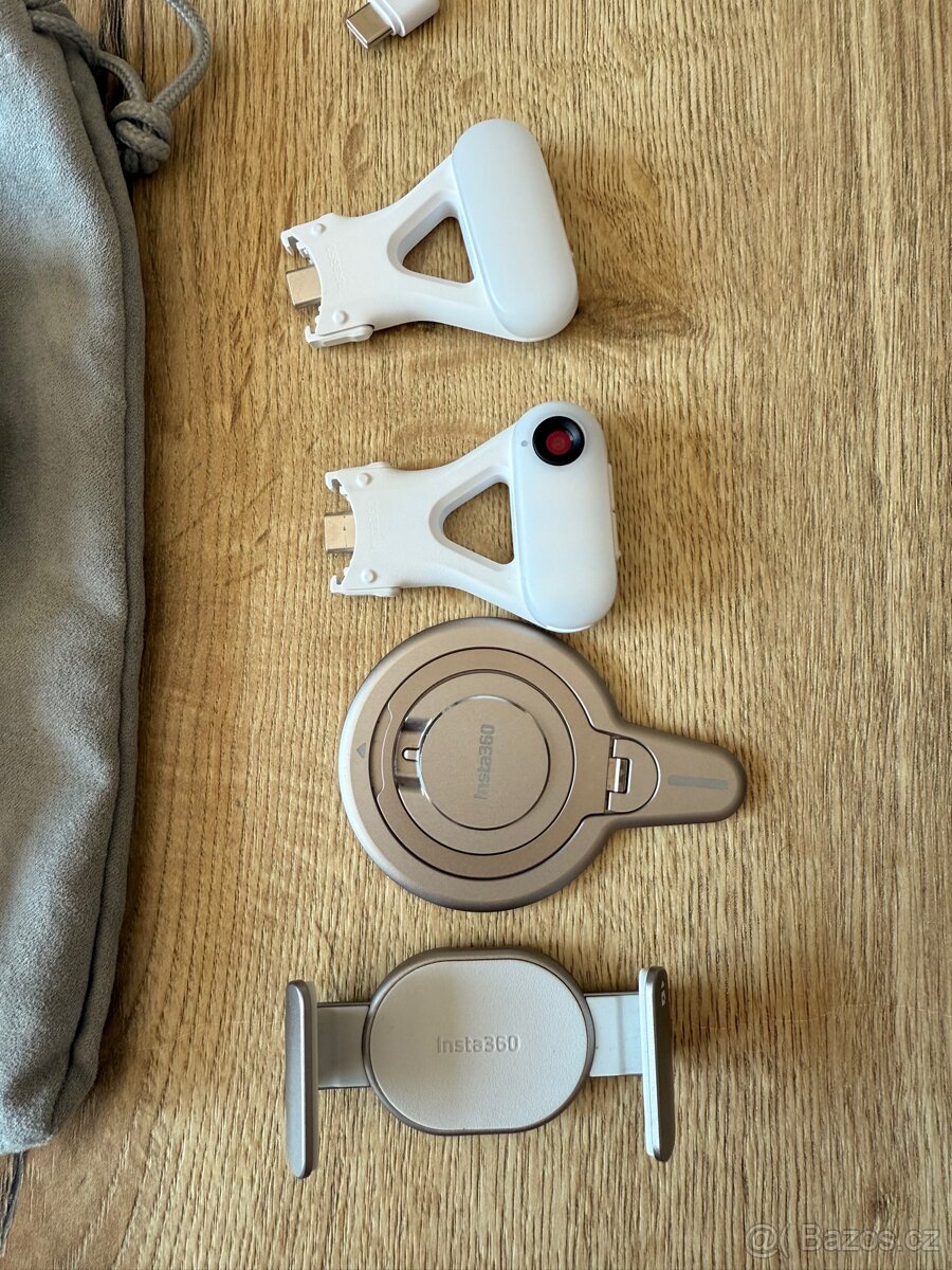 insta360 flow 2 pro + AI tracker + držák na batoh - 4