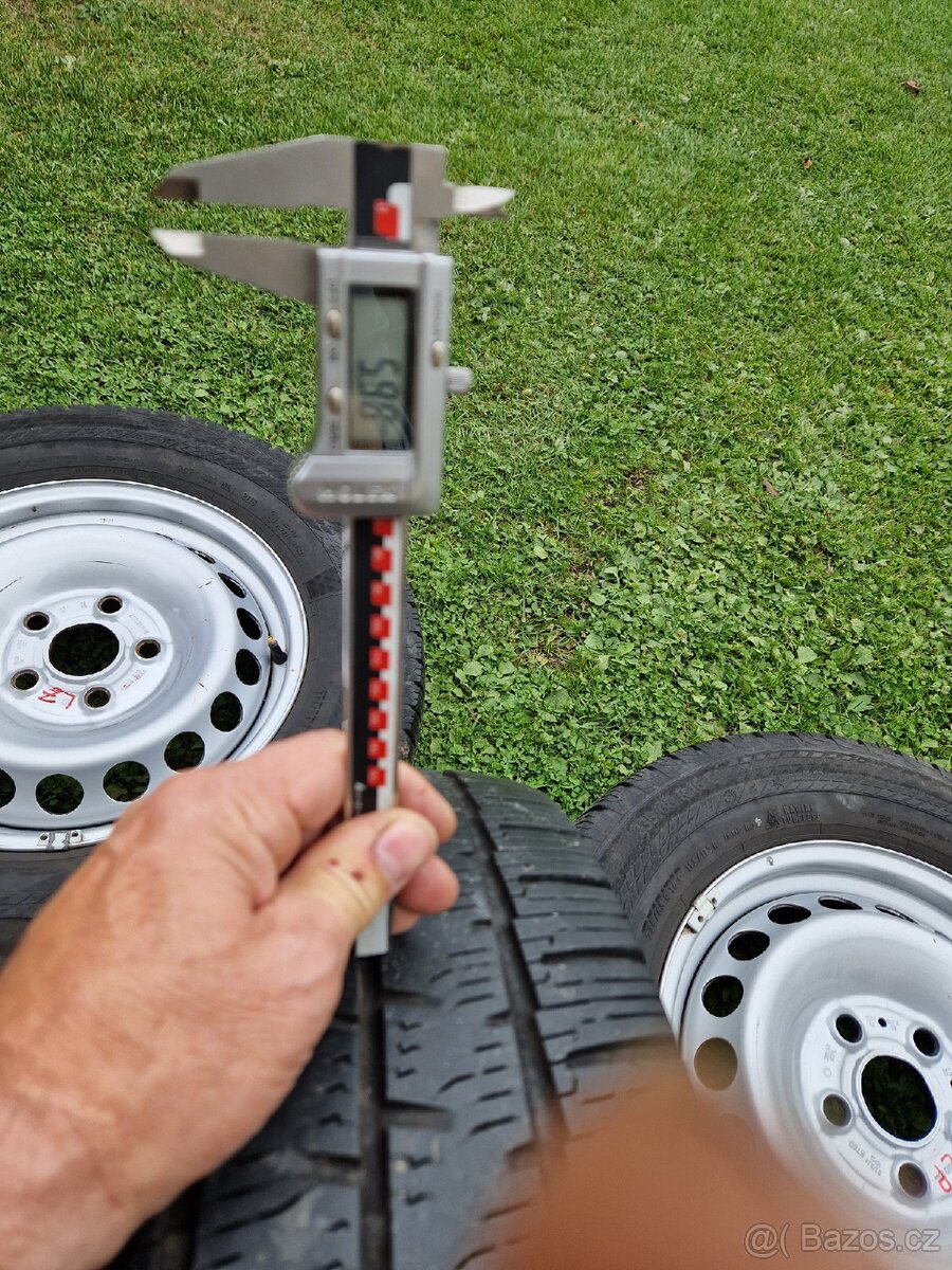 CELOROČNÍ SADU KOL NA VW Crafter II SY - 4