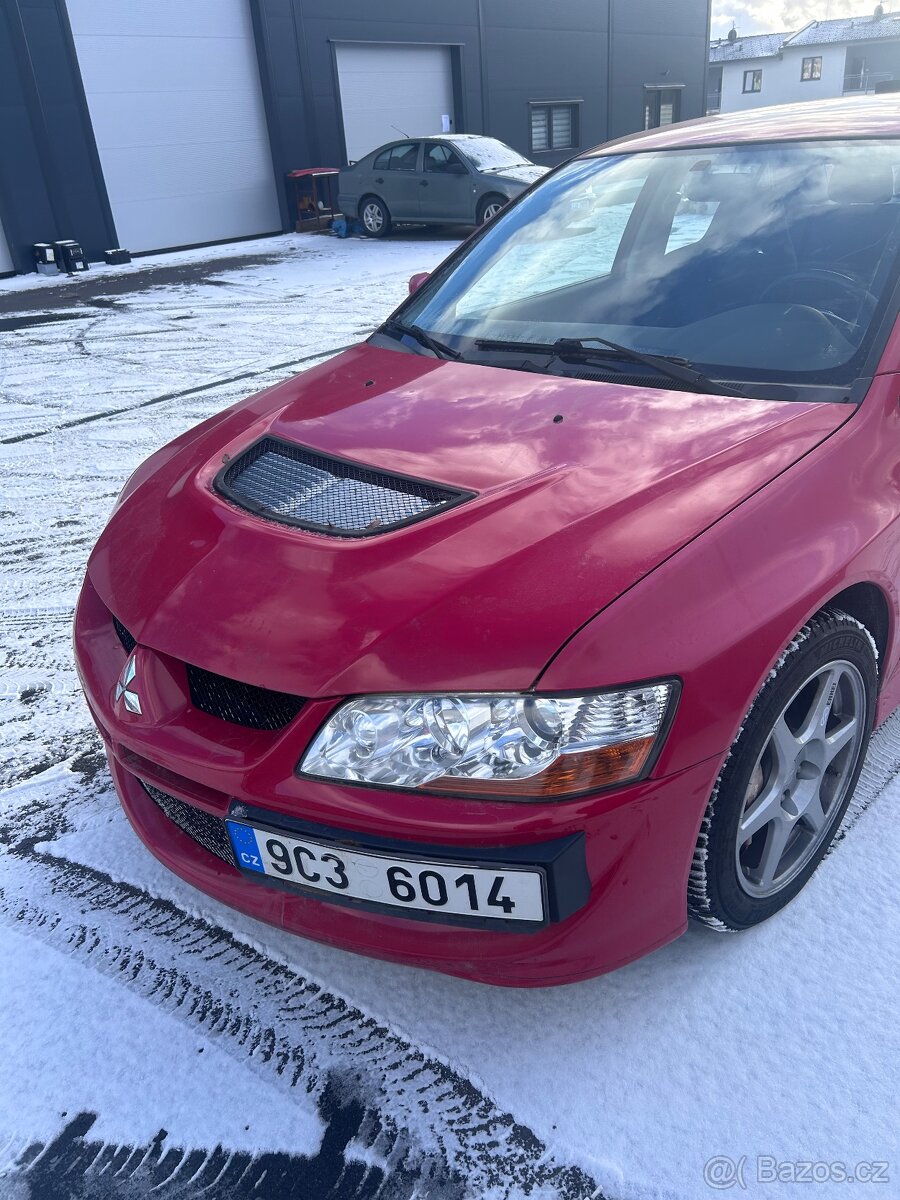 Mitsubishi Lancer Evo VIII - 4