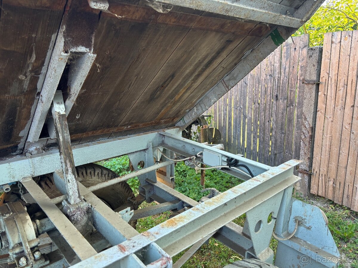 Traktorový přívěs T5P - 4