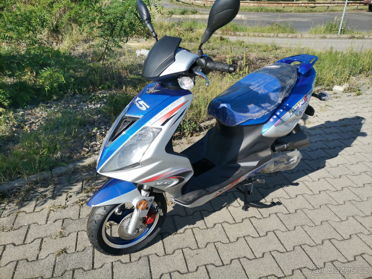 Skútr bez dokladů 125 ccm nový, nejetý - 4