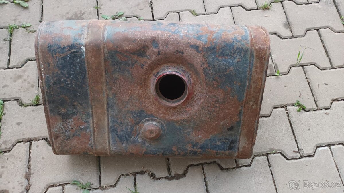 Nádrž Tatra 57 B - 4