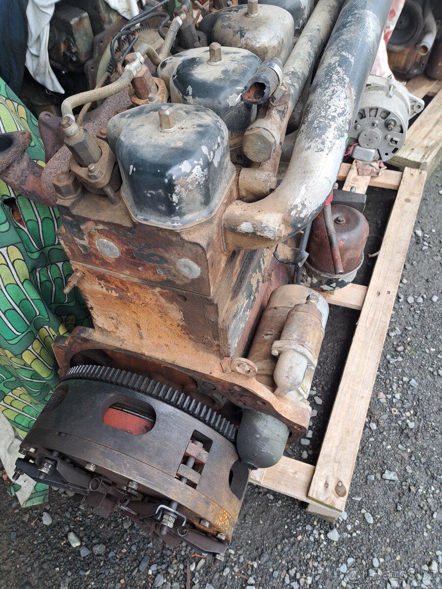 Motor zetor UŘI 7201. - 4