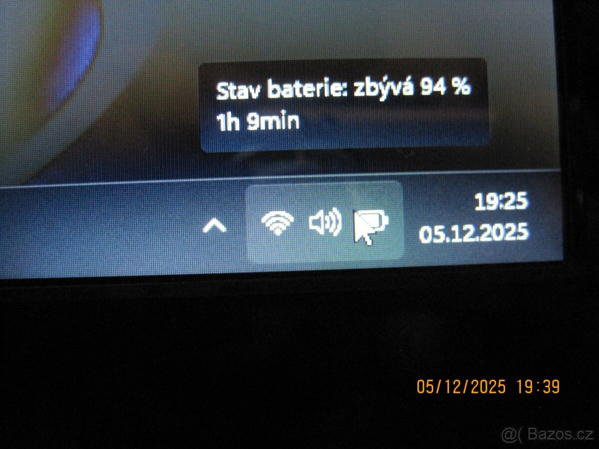 Toshiba Satellite U940-10F - 4