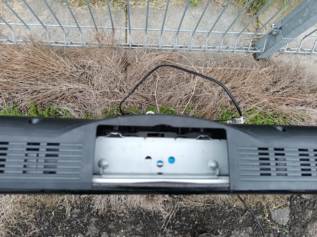 Prodám TV Samsung LE32E420E2W 81,3 cm (32"), na zeď - 4