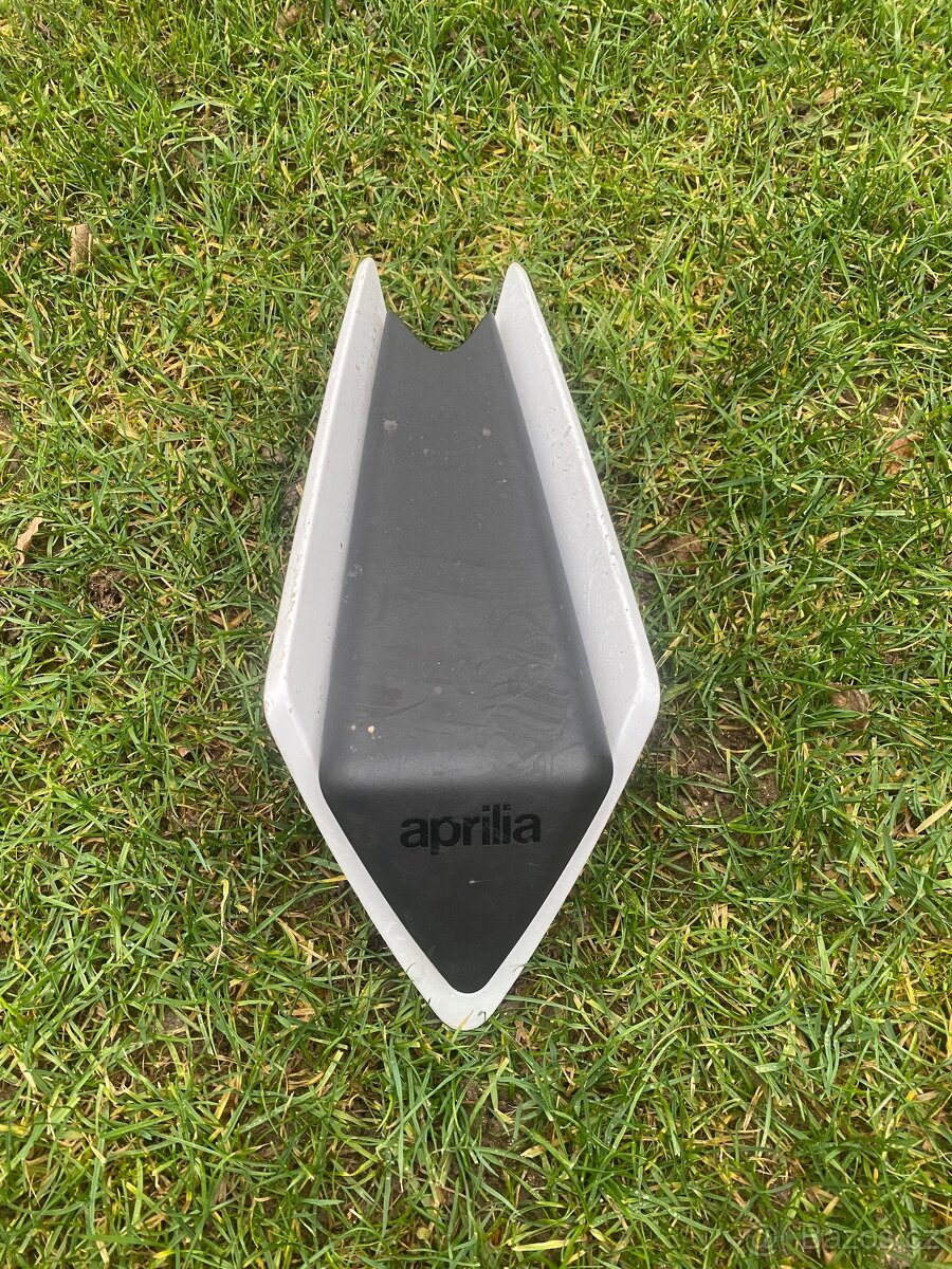 RSV4 zadné sedlo - 4