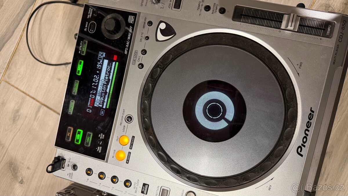 Prodám 2× Pioneer CDJ‑850 - 4