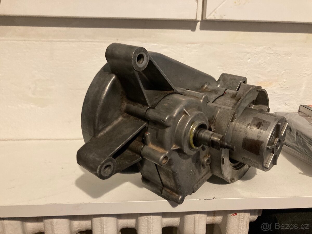 Polomotor babetta 210 - 4