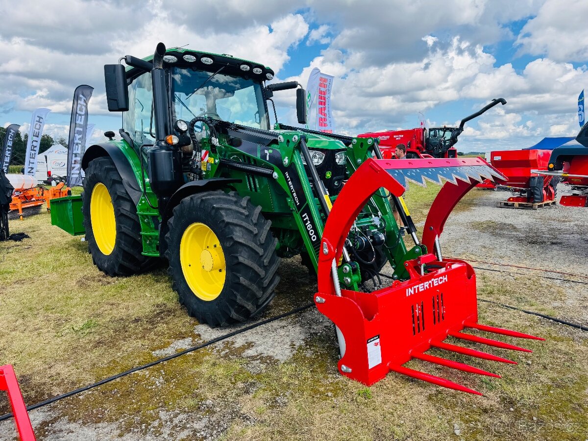 MONTUJEME ČELNÍ NAKLADAČE INTER TECH NA TRAKTORY JOHN DEERE - 4