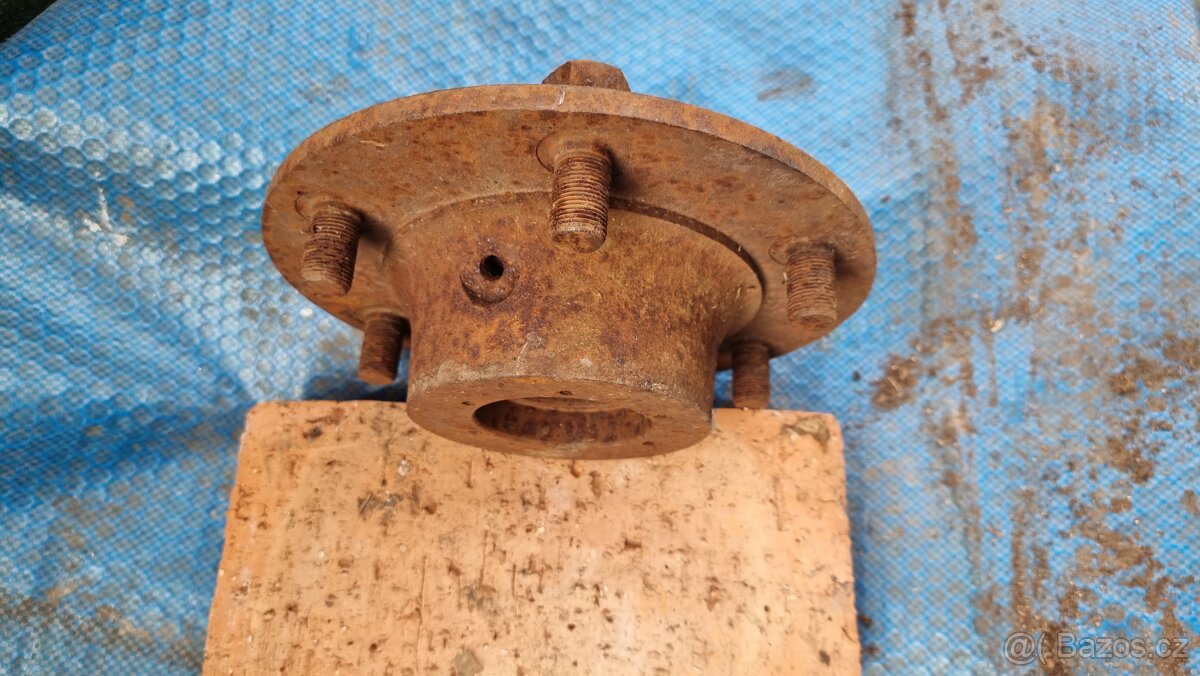 Náboj kola Škoda 30 - 4