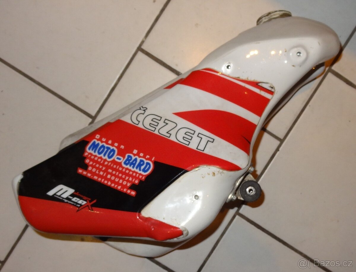 Motokros nádrž se spoilery - 4