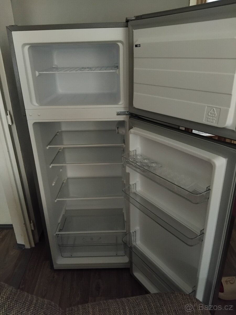 Prodám úplně novou lednici Philco - 4