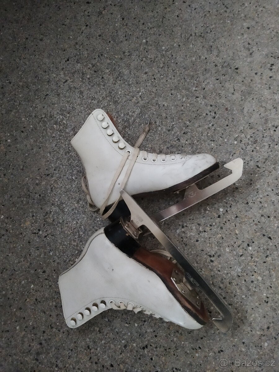 dívčí brusle vel.19 a vel. 22 - 4
