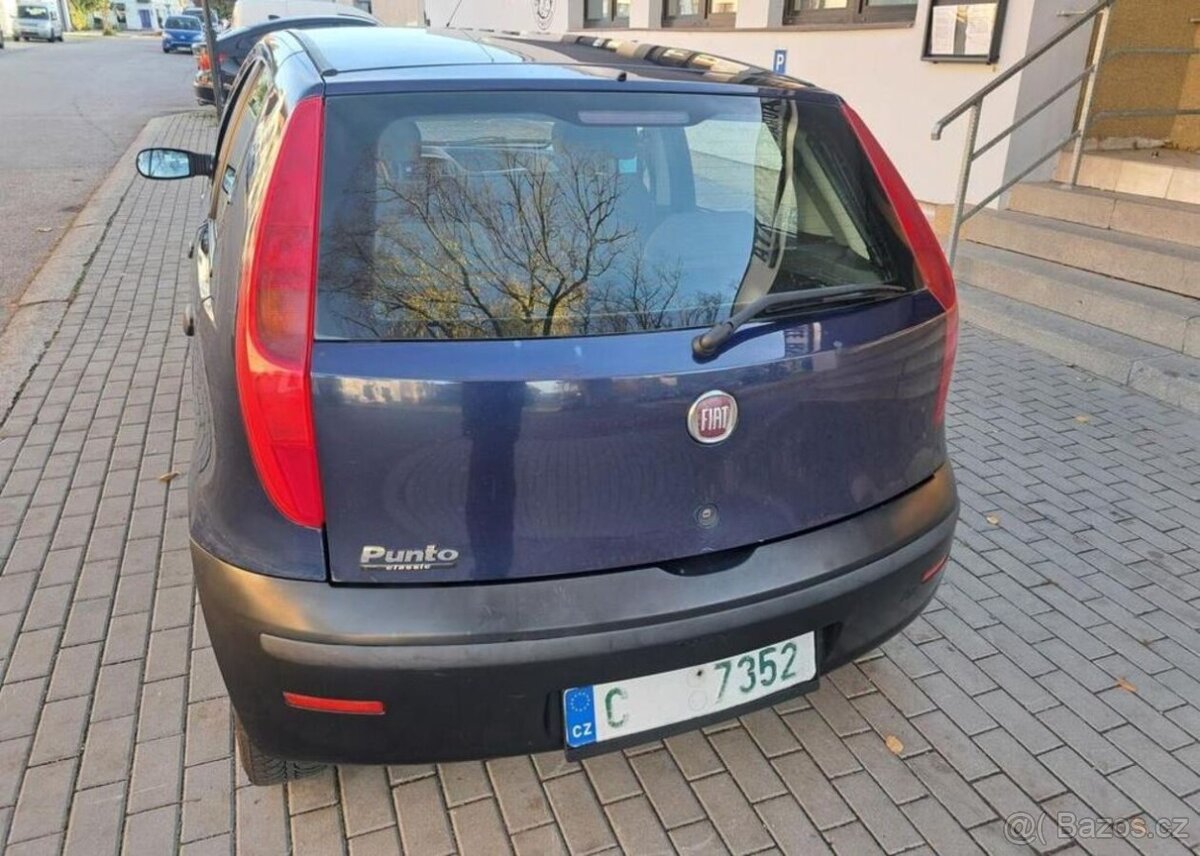 Fiat Punto 1,2 i benzín manuál 44 kw - 4