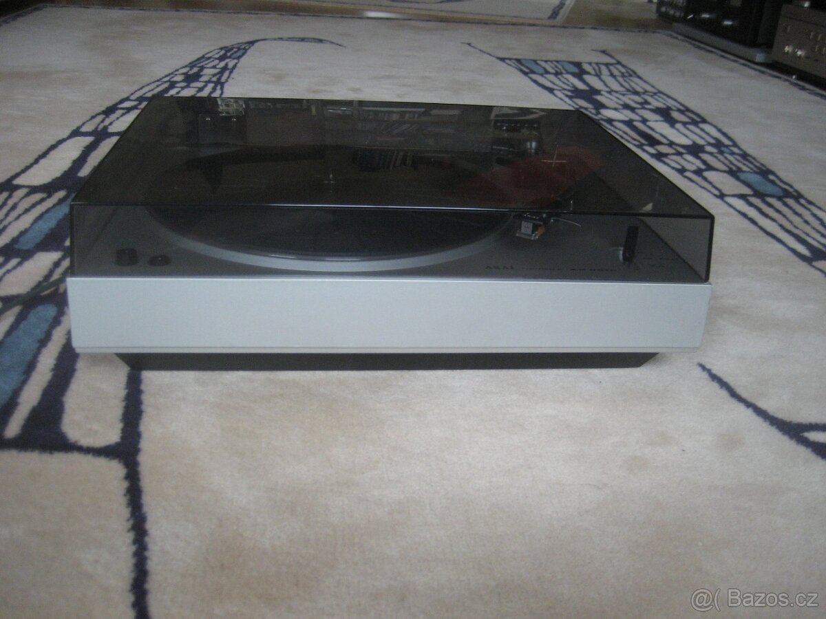 Prodám Gramofon AKAI AP 001C - 4