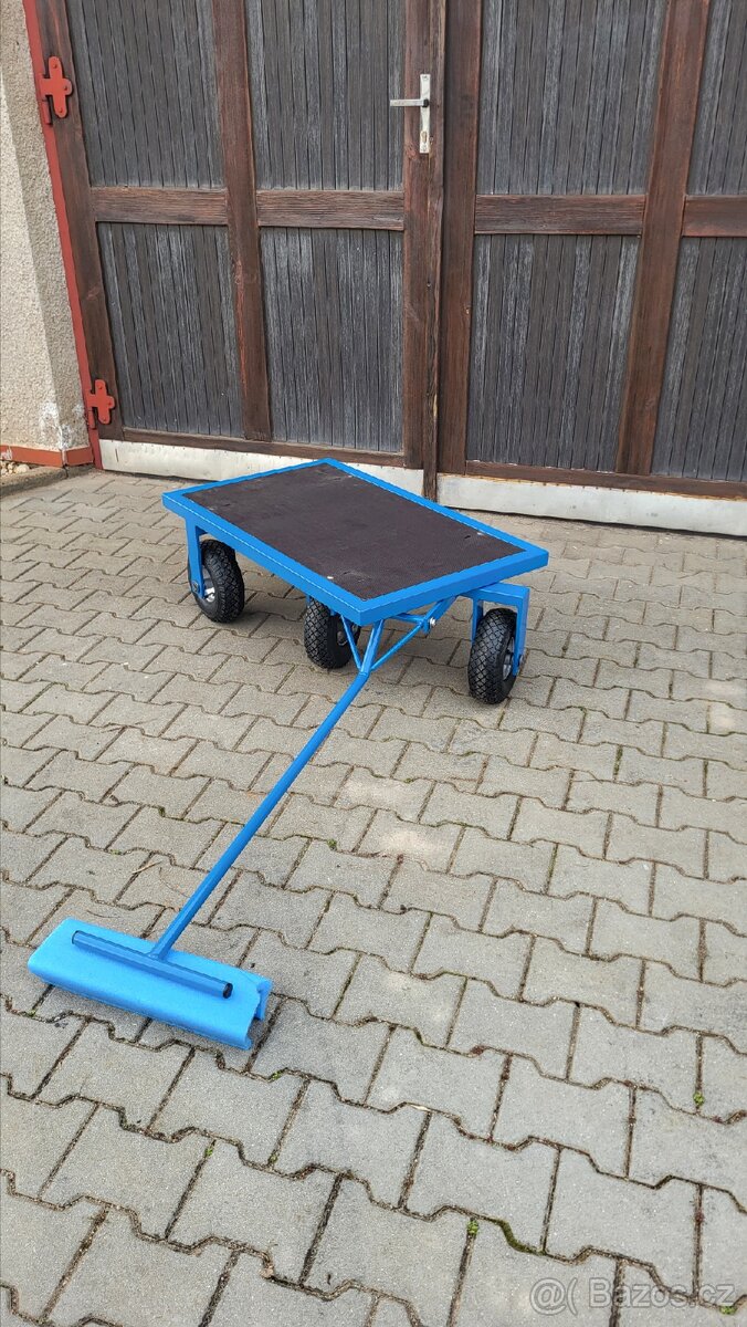 Prodám transportní vozík s točnou
- 4