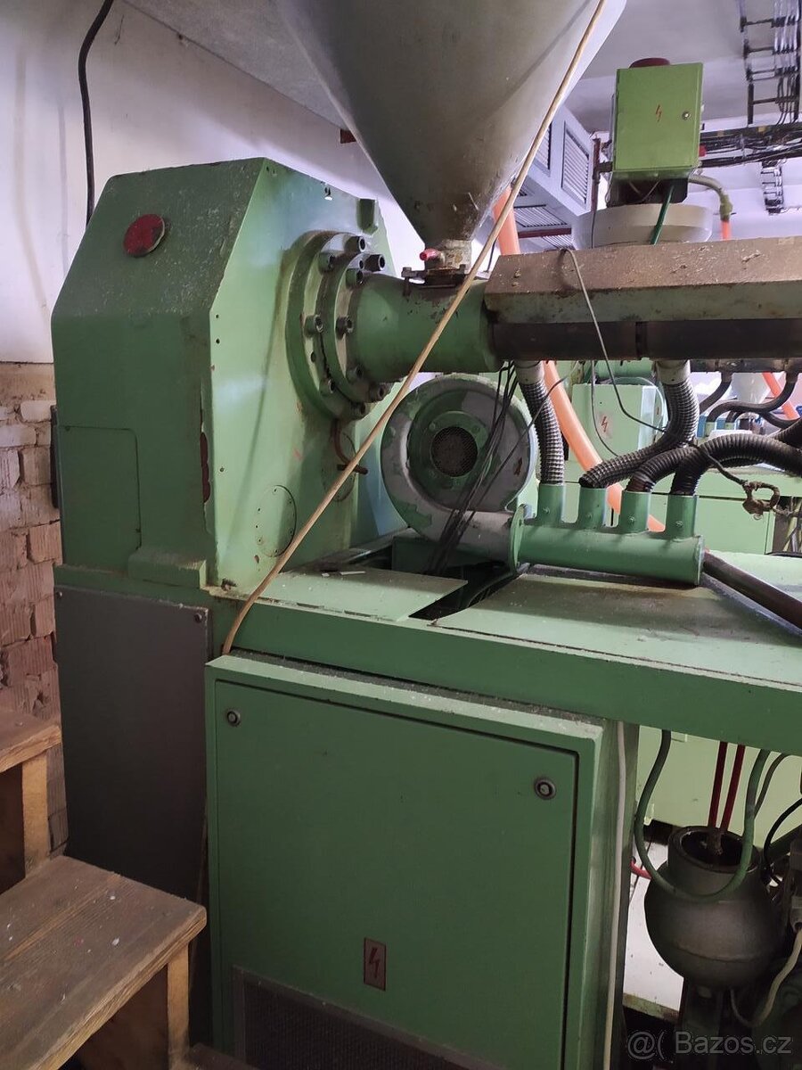 Vyfukovací stroj Chodos M001 (5645) - 4