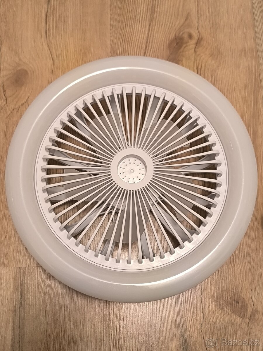 Stropní ventilátor a světlo 2v1 - 4