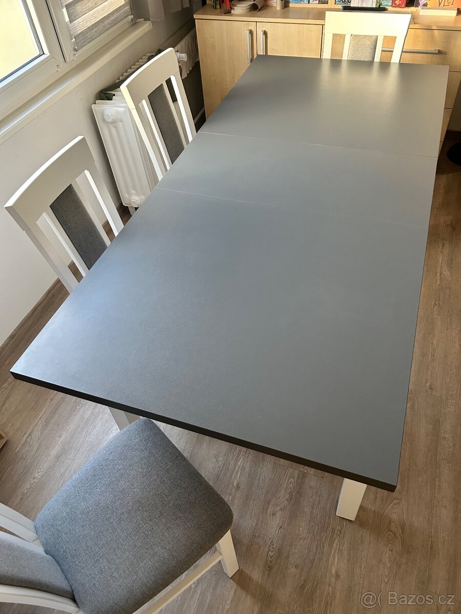 Jídelní stůl - 4