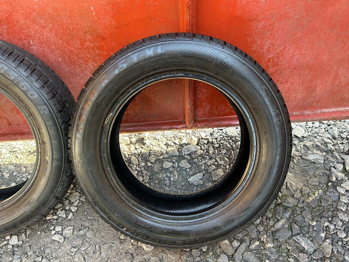 Prodám gumy 185/60/15. - 4