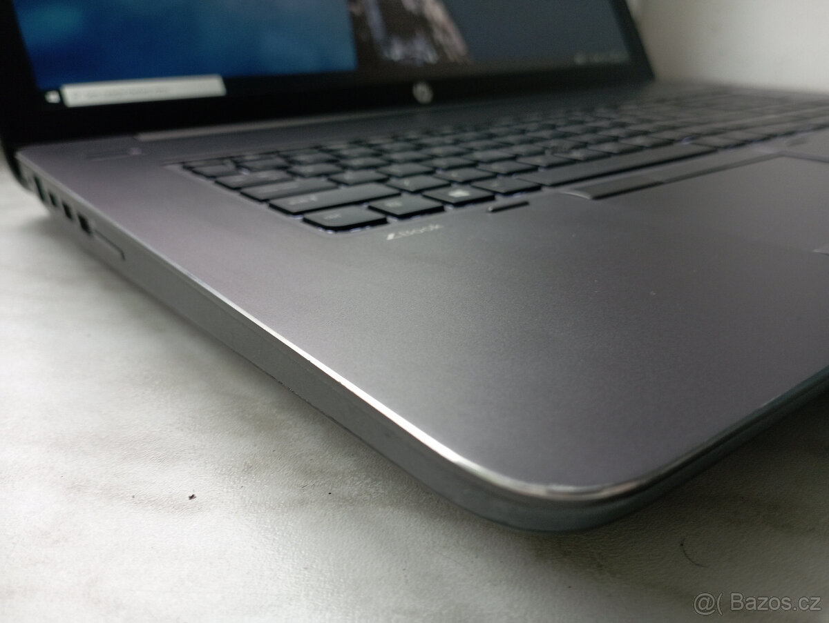 HP ZBook 17 G3-Herní obr 17,3Full HD-Core i7-32g ddr4-ssd - 4