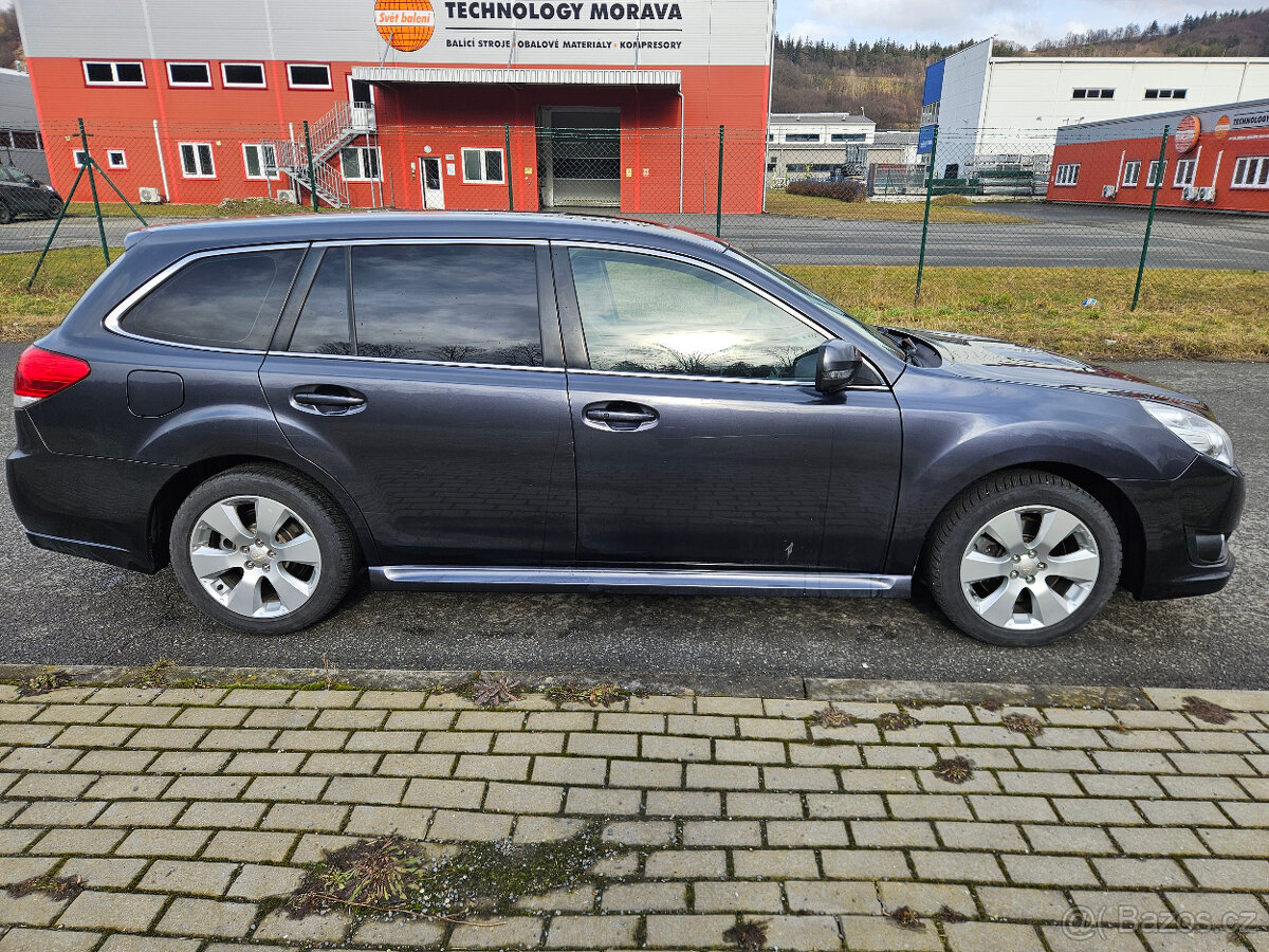 Subaru Legacy Turbo - 4