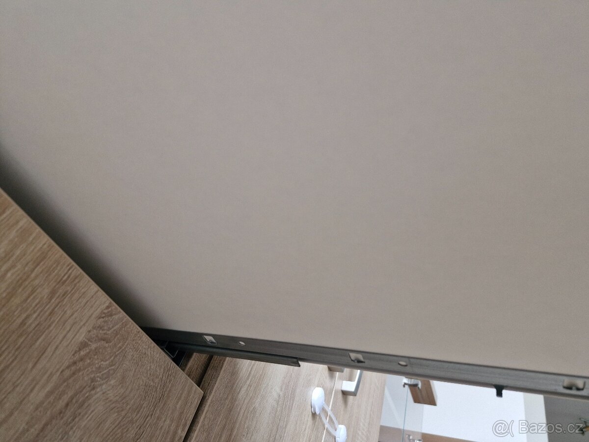 Kvalitní skříně/komody - do obýváku + peřiňák - 4