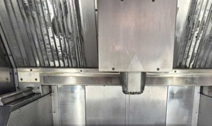 Obráběcí centra - vertikální C 250 U - 4