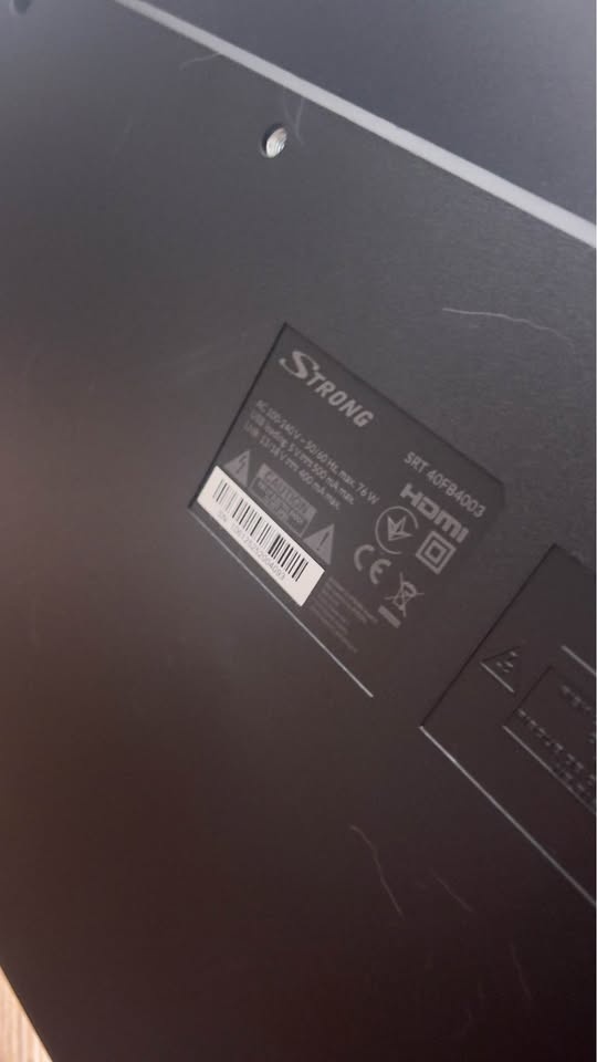 Televize strong 40 + Xiaomi 4K tv stick - 4