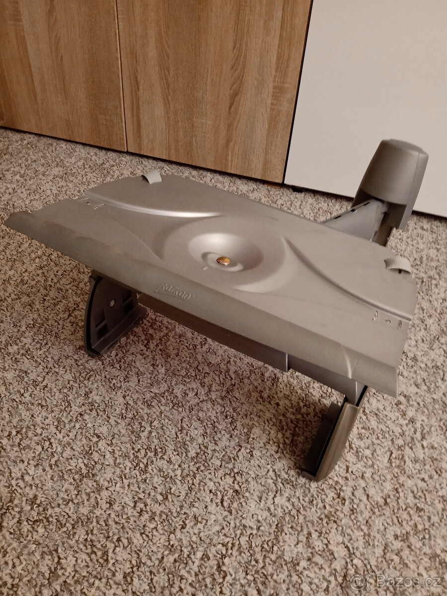 Držák na televizi - 4