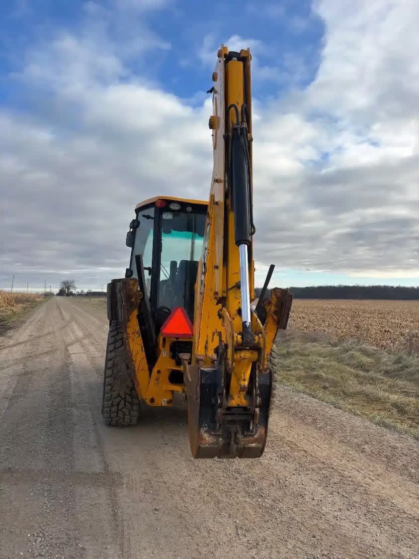 JCB 3CX | 2014 | 3 290 MTH | TOP STAV - 4