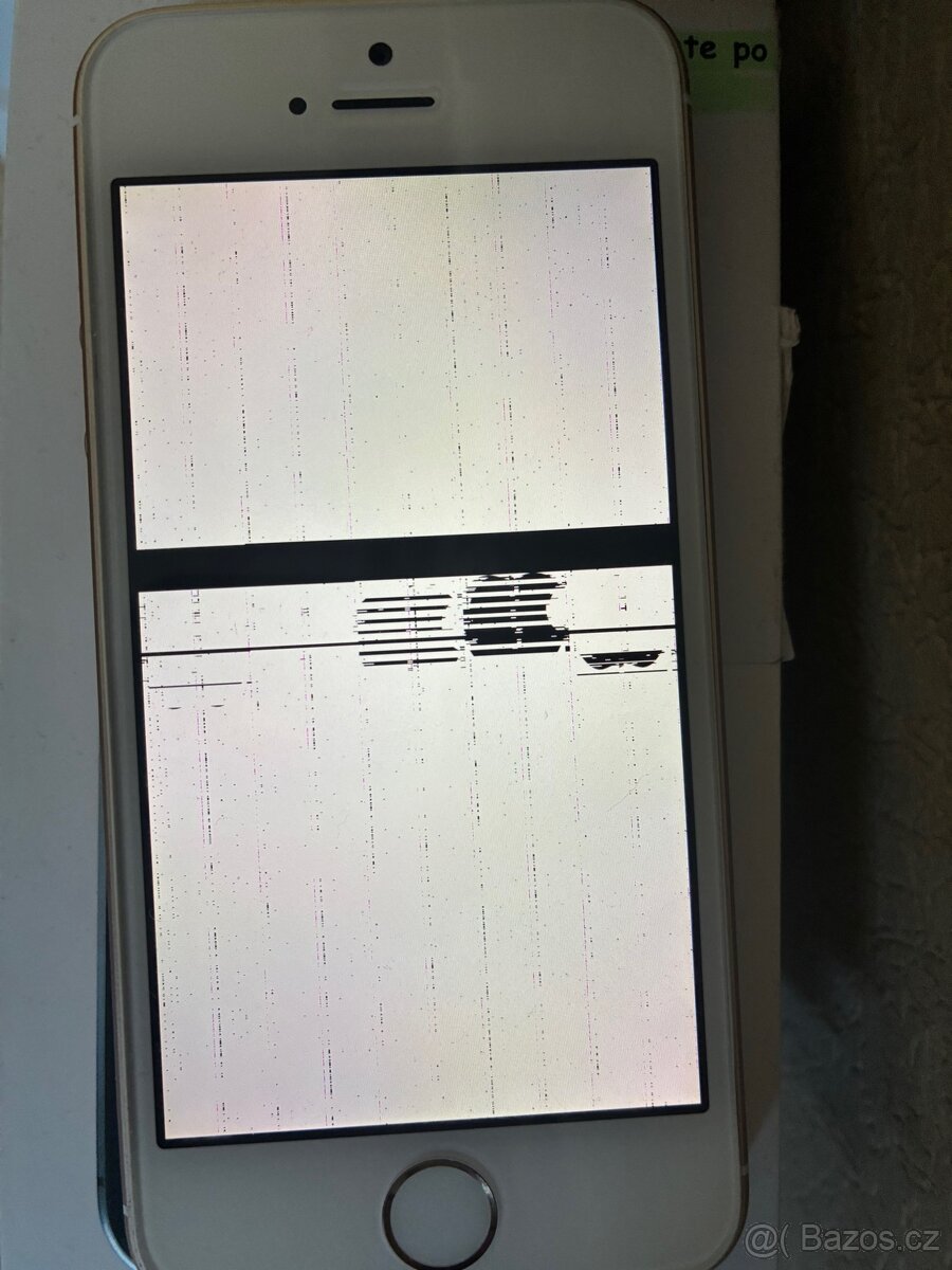 IPhone SE na díly - 4