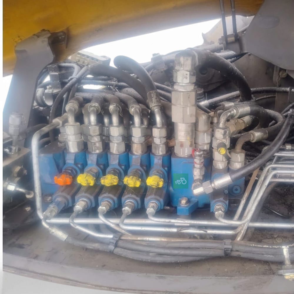 Díly na mecalac 12 mxt 2013 - 4