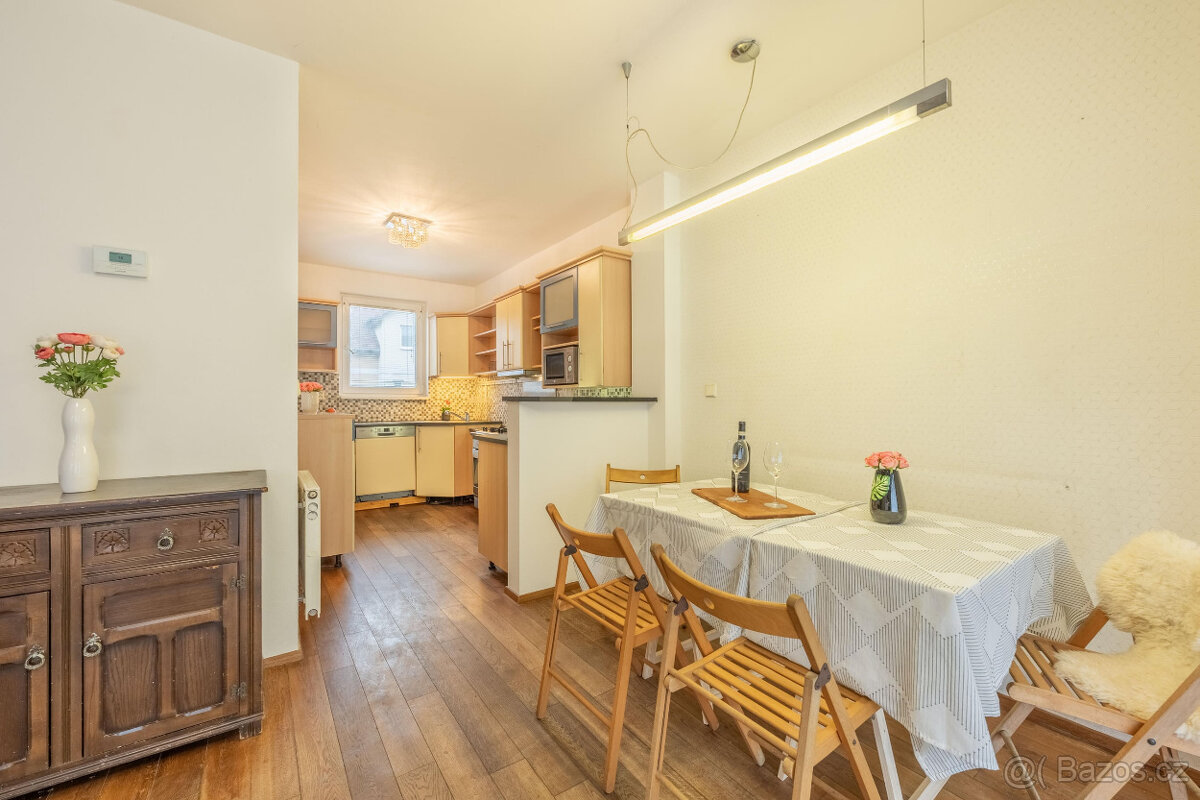 Řadový rodinný dům 5+1 - Satalice - 4