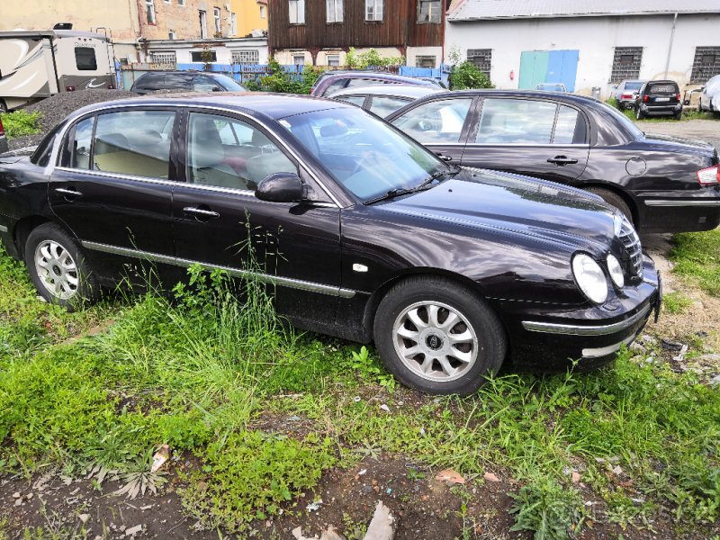 Kia Opirus 3.5 V6 - 4