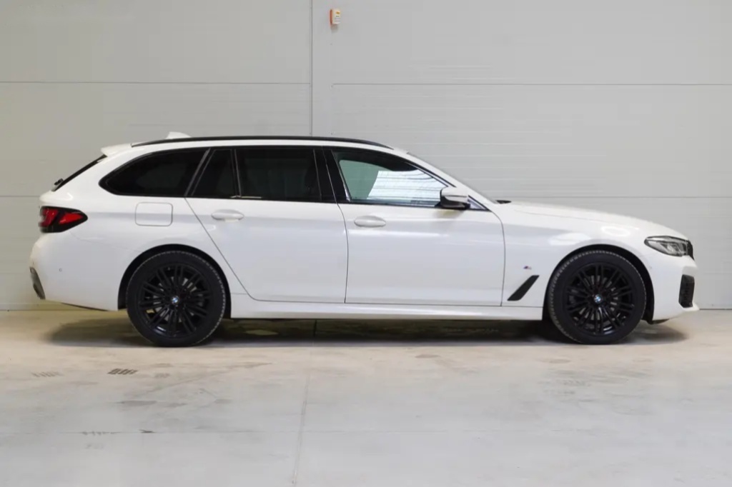 BMW Řada 5, 4x4,TAŽNÉ,DPH,ČR,Adaptiv LED - 4