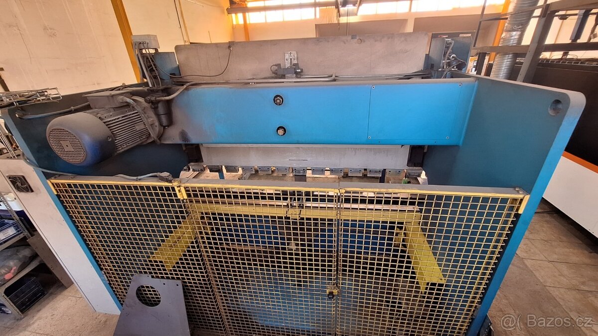 Ohraňovací lis CNC Gasparini PBS 105 - 4