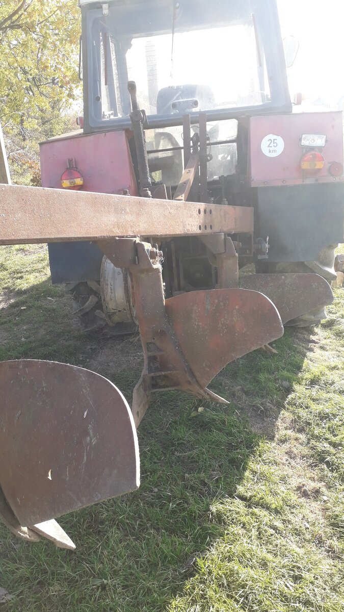 3 radličný pluh - 4