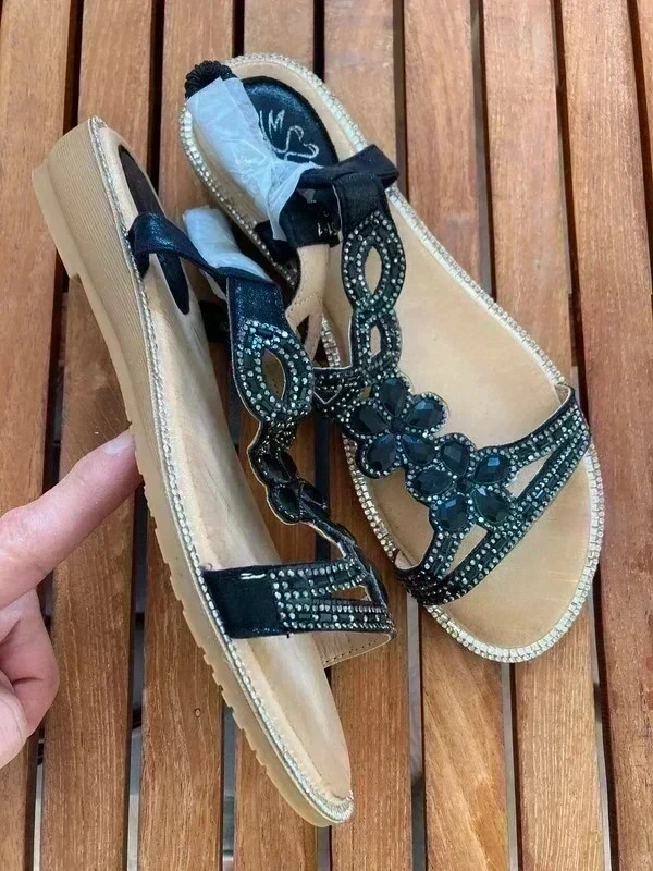 Třpytivé sandálky - 4