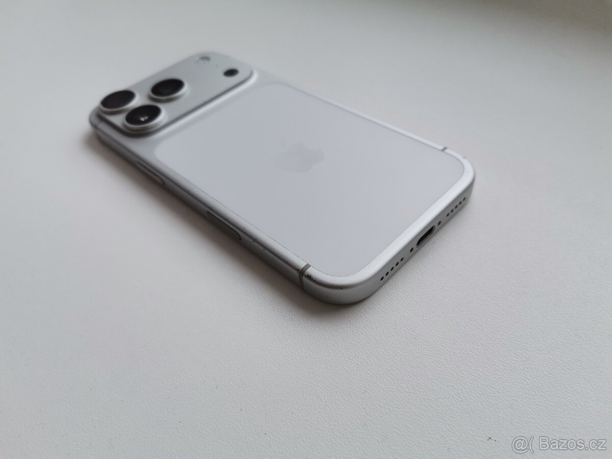 Apple iPhone 17 pro - 4