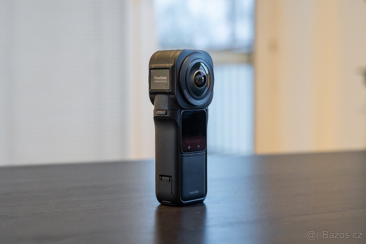 Insta360 ONE RS 1-Inch - 4