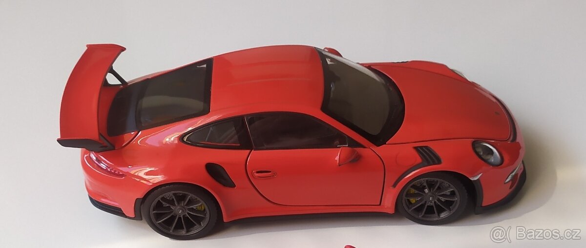 Model Porsche 911 GT3 RS 1:24 Tatra 613 1:24 - 4
