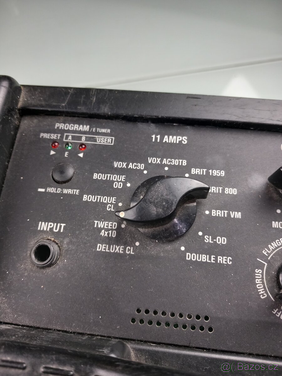 Kytarový zesilovač Vox VX I - 4