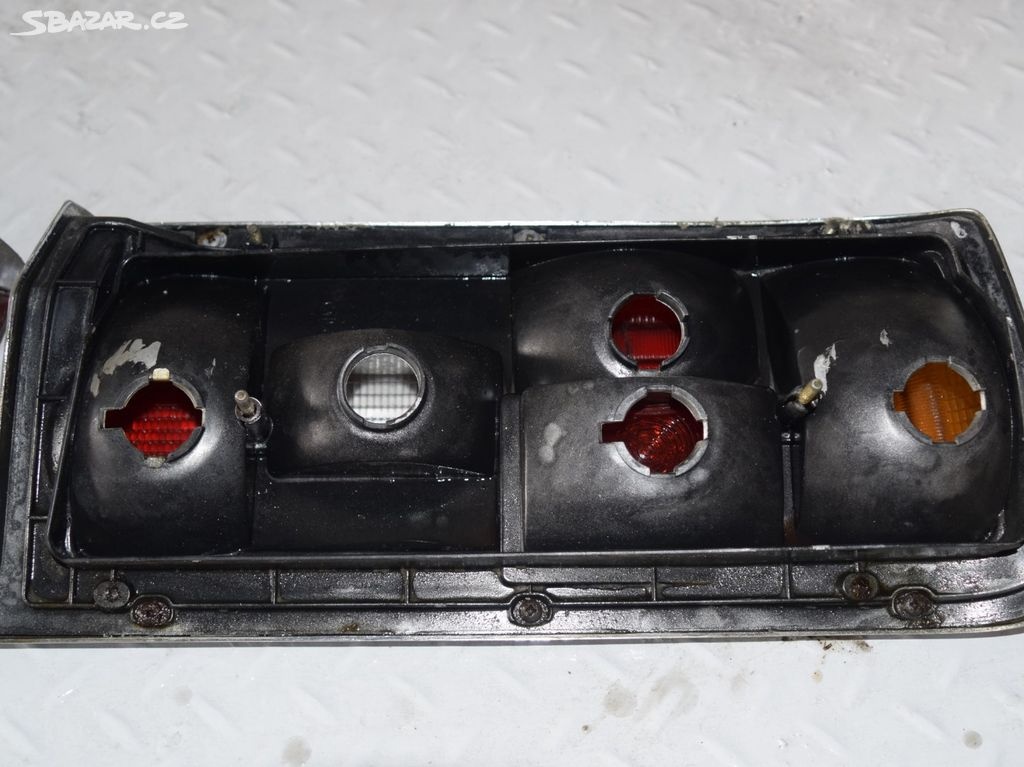 BMW e12 Zadní světla - 4